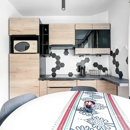 Goralski Chill كرينيتسا زدروي